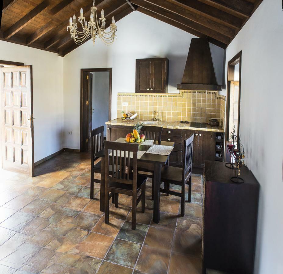 San Borondon Guest House Alojera Exterior photo